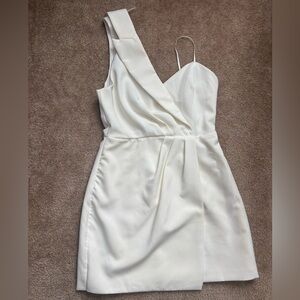White One-Shoulder Dress